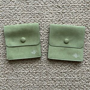 Van Cleef & Arpels travel pouch (x2)